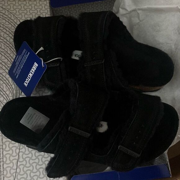 Birkenstock | Arizona Shearling Slide Sandals - Picture 5 of 8